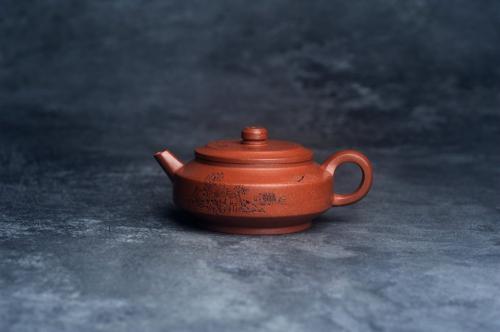 美壶定制紫砂壶 美壶特惠 精致特好降坡泥周盘壶 装饰山水 特文气 原矿降坡泥