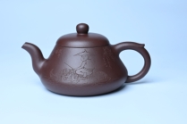 紫砂壶图片:潜力股周小培老师全手工底槽青缘德壶(借问酒家何处有)牧童遥指杏花村 期待与您结缘 - 美壶网