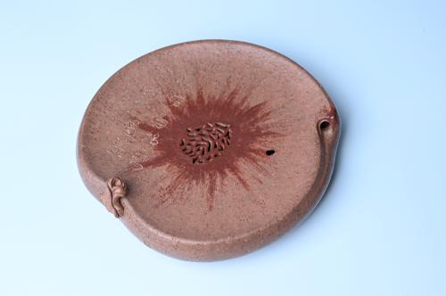 紫砂壶图片：美器特惠 朱自立工作室精品寿桃干泡台 直径大约15cm - 美壶网