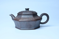 紫砂壶图片：美壶特惠 柴烧六方虚扁紫砂壶 茶人醉爱 - 美壶网