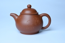 紫砂壶图片：美壶特惠 王老师 全手工红降坡泥潘壶 国助工 易轩 范小君徒杨志超老师刻绘 装饰小富贵特文气 - 美壶网