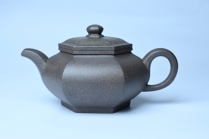 紫砂壶图片：实力派张海艳全手工油润青灰段泥藏六方壶 线面挺快 大气 - 美壶网