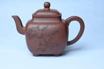 紫砂壶图片：实力派张海艳全手工油润底曹青重器鸣远四方 气势磅礴 用心之作 装饰人物特文气 - 美壶网