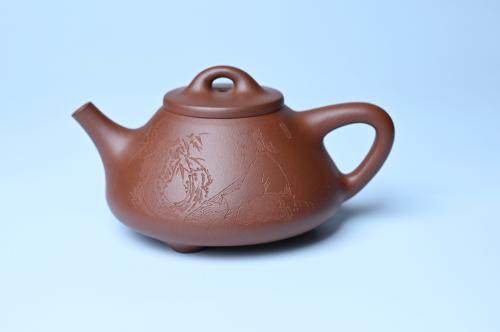 周小培紫砂壶 特好底曹青 全手工小子冶石瓢 抚琴看修竹 装饰特文气 期待与亲结缘 原矿底槽清