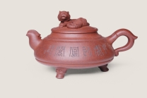 紫砂壶图片：虎卧凤阁 - 美壶网