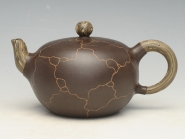 紫砂壶图片：卧虎戏珠 - 美壶网