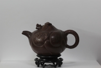 紫砂壶图片：施福生（1922-1999）鱼化龙 - 美壶网