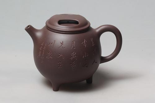 吴行其紫砂壶 牛盖鼓腹 