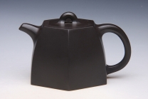 紫砂壶图片：六方铜砣 - 美壶网