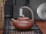 紫砂壶图片：相濡以沫 - 美壶网