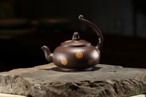 紫砂壶图片：灵猴献瑞 - 美壶网