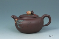 紫砂壶图片：五福寿桃壶 - 美壶网