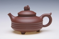 紫砂壶图片：三足线韵壶 - 美壶网
