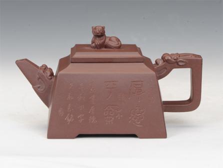 周建芬紫砂壶 虎虎生威 