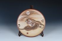 紫砂壶图片：紫砂艺术盘 - 美壶网