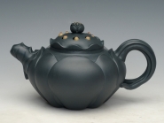 紫砂壶图片：莲心(墨绿泥) - 美壶网