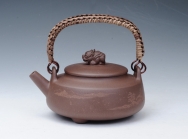 紫砂壶图片：扁月提梁 - 美壶网