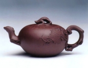 紫砂壶图片：鲤尤葡萄 - 美壶网