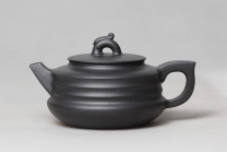 紫砂壶图片：碧玉韵泉壶 - 美壶网