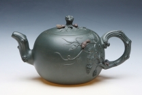 紫砂壶图片：松鼠葡萄壶 - 美壶网