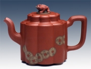 紫砂壶图片：金蟾送宝 - 美壶网