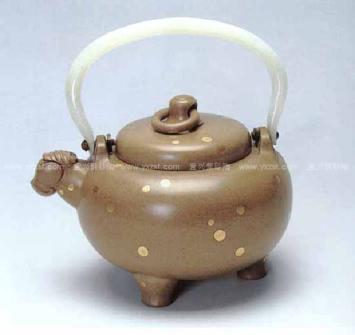 鲍仲梅紫砂壶 玉板三羊壶 