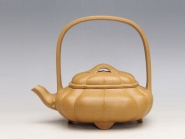 紫砂壶图片：菱花提梁(段泥) - 美壶网