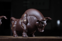 紫砂壶图片：劲牛 - 美壶网