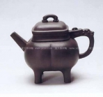 紫砂壶图片：四脚鼎壶 - 美壶网