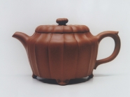 紫砂壶图片：菊花八瓣 - 美壶网