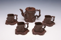 紫砂壶图片：九头高寿梅桩 - 美壶网