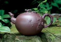 紫砂壶图片：松鼠葡萄 - 美壶网