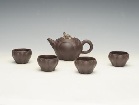 张佩紫砂壶 青蛙莲子套壶   容量：180cc 