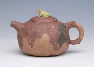 紫砂壶图片：树蛙供春小品 - 美壶网