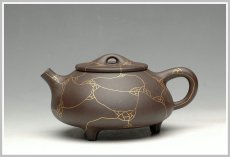 紫砂壶图片：镶纯金 另类奢华 金纹石瓢 - 美壶网
