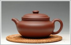 紫砂壶图片：追摹大亨风采 原矿迷人红皮龙 全手仿古 - 美壶网