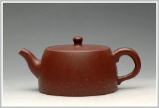 紫砂壶图片：曼妙拙趣  铺砂柱础 - 美壶网