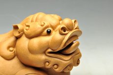 紫砂壶图片：大段泥貔貅 雕塑镇宅 - 美壶网