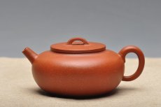 紫砂壶图片： 流畅自然 别具匠心 全手卧轮 新品尝鲜 - 美壶网