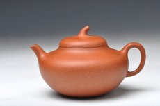 紫砂壶图片：饱满可人 实用 全手玉梨 桂花砂料 - 美壶网