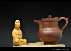 紫砂壶图片：挺拔俊秀  全手莲花僧帽 精工佳作 嵌盖 - 美壶网