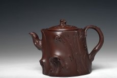 紫砂壶图片：花货典范 灵韵秀雅 全手葡萄桩之万年丰 薄胎精品 - 美壶网