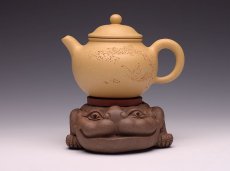 紫砂壶图片：金蟾托 - 美壶网