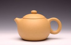 紫砂壶图片：助工之本绿西施 器形周正  - 美壶网