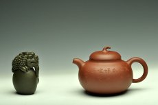 紫砂壶图片：家藏老紫泥 极易泡养~ 敦厚可人  全手茄段 - 美壶网