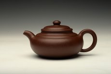 紫砂壶图片：线条优美 饱满精致 全手想泉 传统经典 - 美壶网