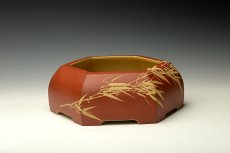 紫砂壶图片：陆轶舟精品代表作 全手六方水洗  刀法精炼层次分明 - 美壶网