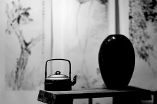 紫砂壶图片：方圆堂许嘉年实力之作 全手工大赛作品 全手智竹提梁 方圆花器结合 - 美壶网