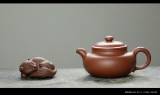 紫砂壶图片：陈进甲午力作 雄厚大气 全手大仿古 做工精致 - 美壶网