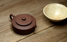 紫砂壶图片：美壶特惠 优质紫泥 全手卧轮 实用有趣 - 美壶网